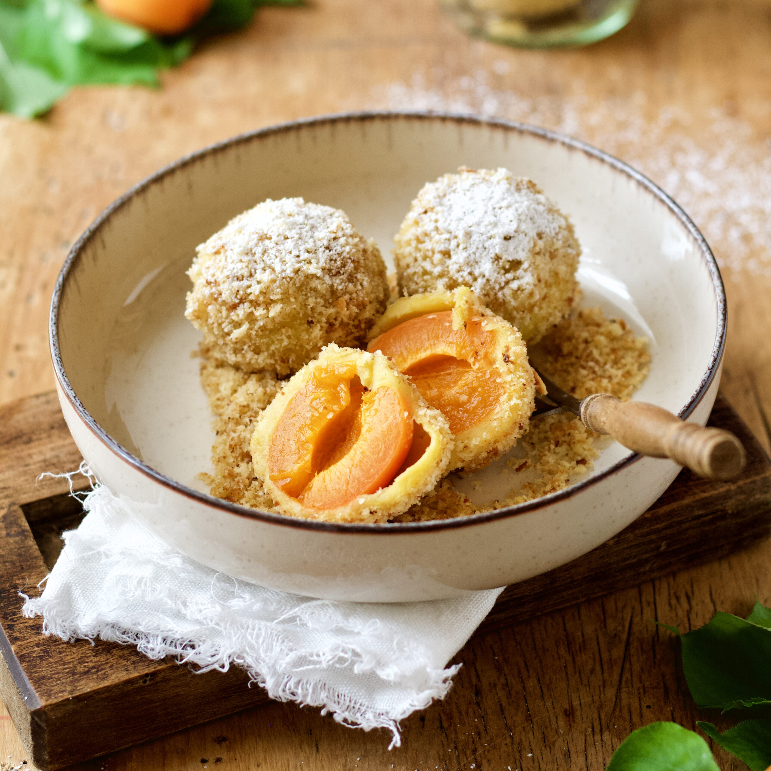 Marillen und Zwetschkenknödel Rezept Veronikas Hofküche