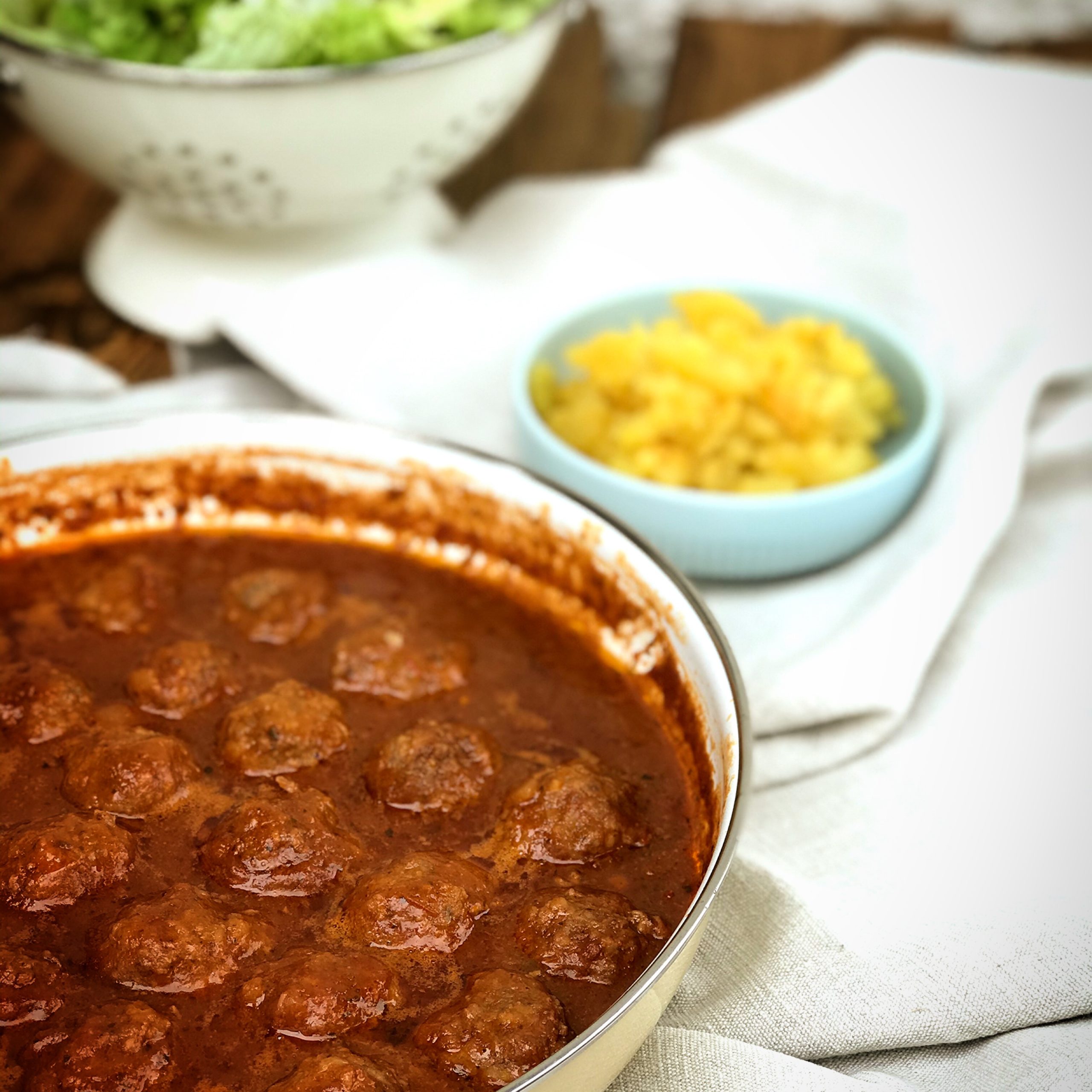 Fleischbällchen in Tomatensauce Rezept - Veronikas Hofküche