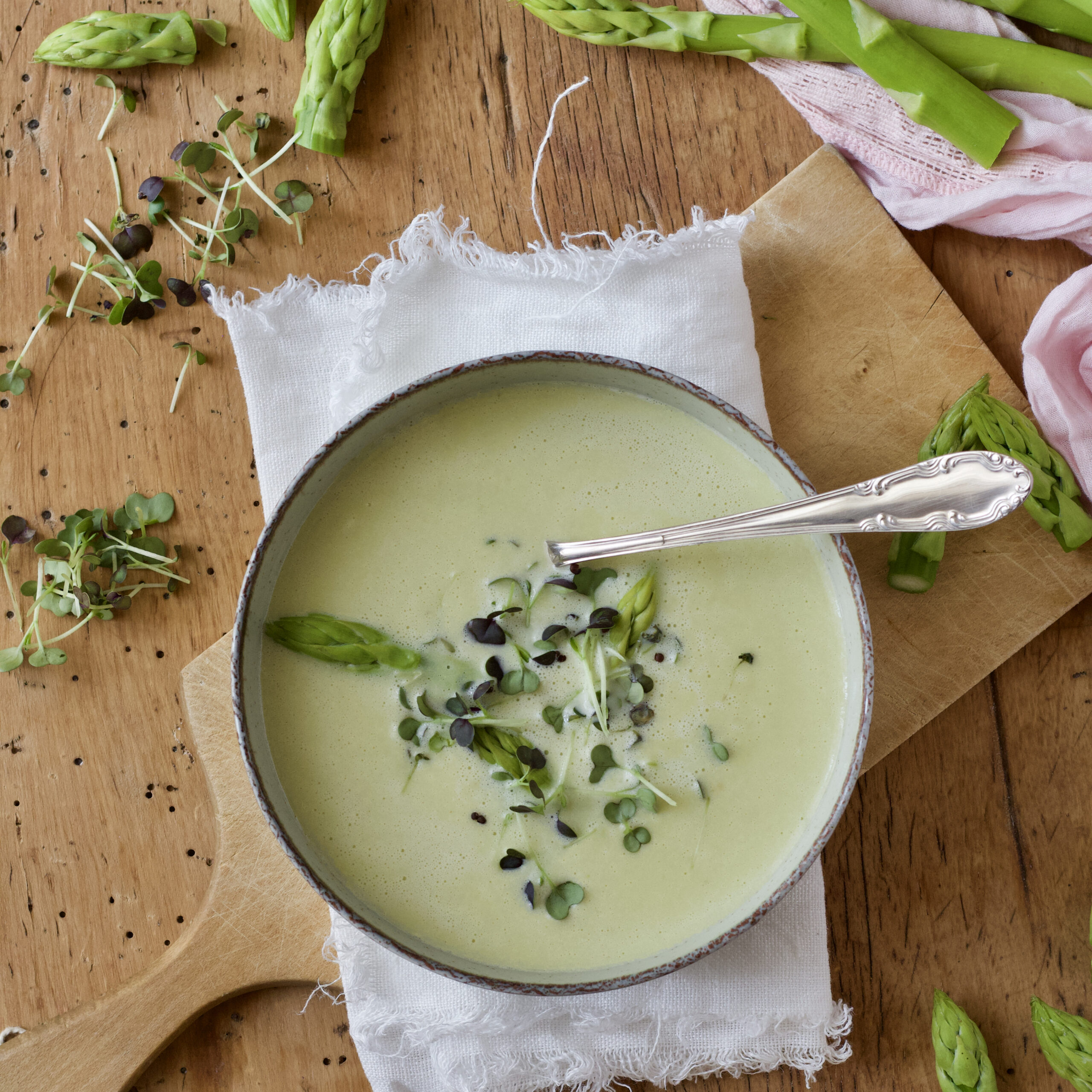 Grüne Spargelcremesuppe Rezept - Veronikas Hofküche